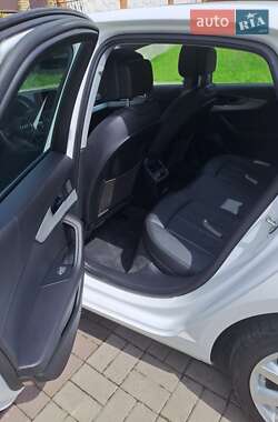Седан Audi A4 2016 в 