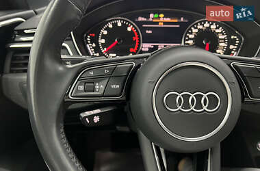 Седан Audi A4 2019 в 