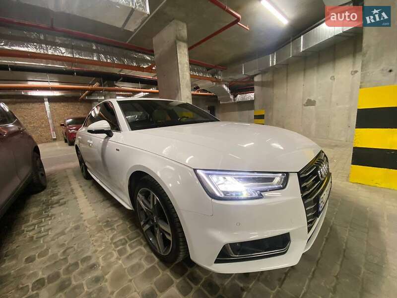 Седан Audi A4 2017 в Львове