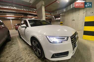 Седан Audi A4 2017 в 