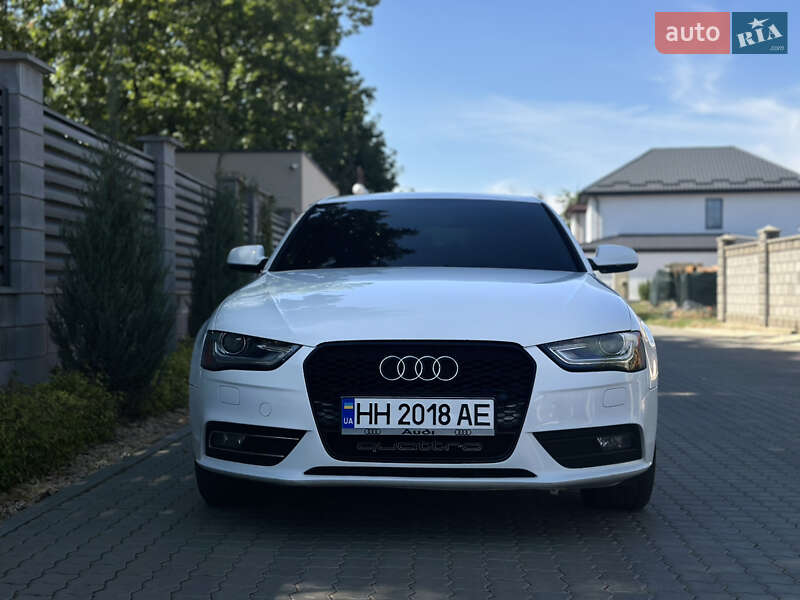 Седан Audi A4 2012 в Одессе