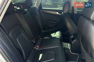 Седан Audi A4 2012 в 