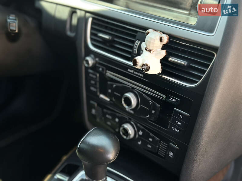 Седан Audi A4 2012 в Одессе