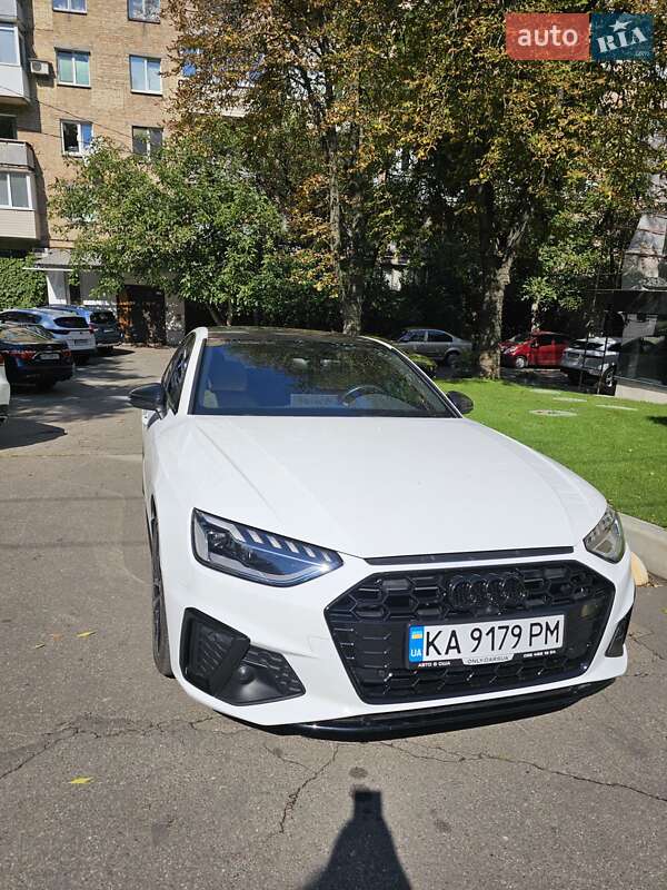 Седан Audi A4 2020 в Києві