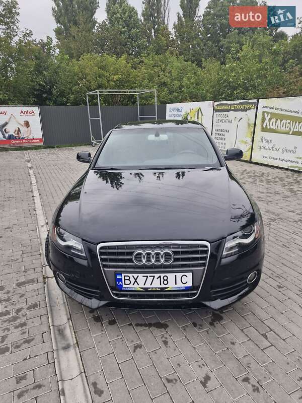Седан Audi A4 2012 в Каменец-Подольском