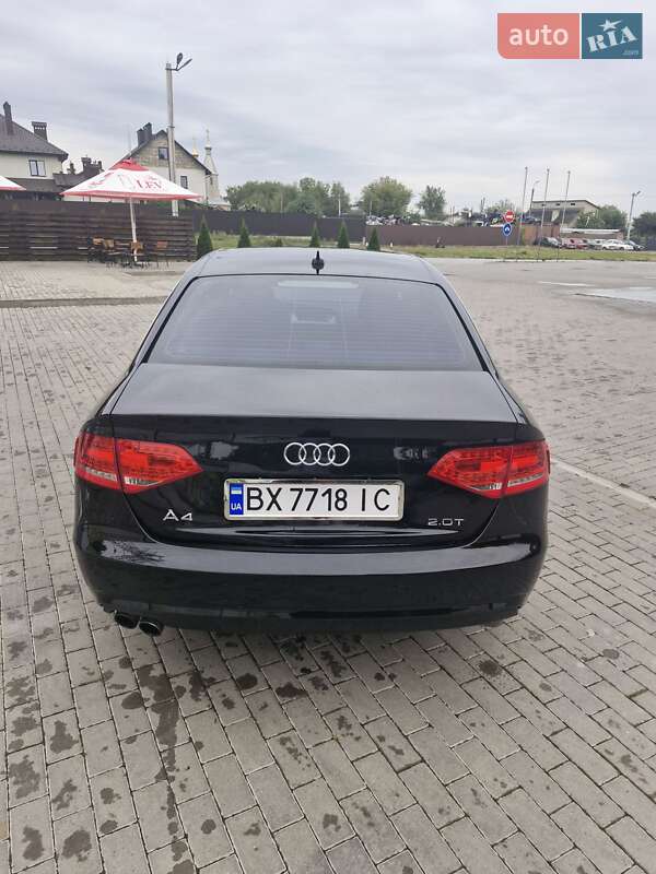 Седан Audi A4 2012 в Каменец-Подольском