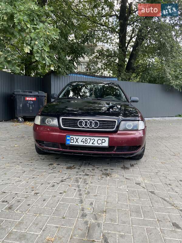 Седан Audi A4 1996 в 
