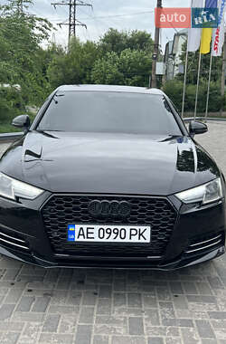 Седан Audi A4 2017 в Дніпрі