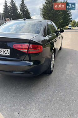 Седан Audi A4 2013 в 