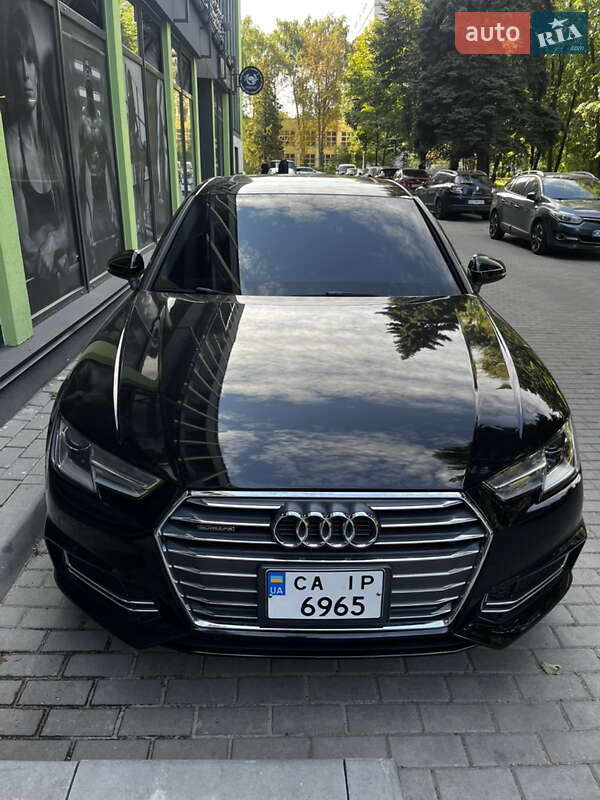 Седан Audi A4 2016 в Черкассах