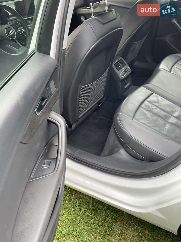 Седан Audi A4 2019 в Киеве