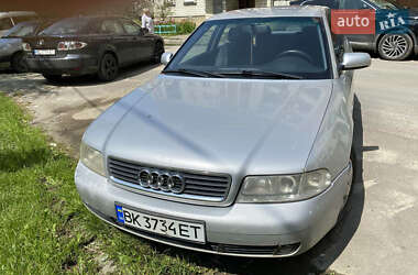 Седан Audi A4 1999 в 
