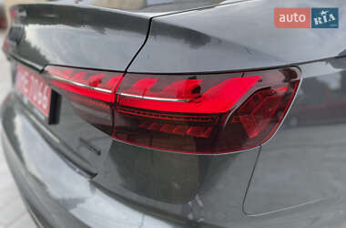 Седан Audi A4 2019 в 