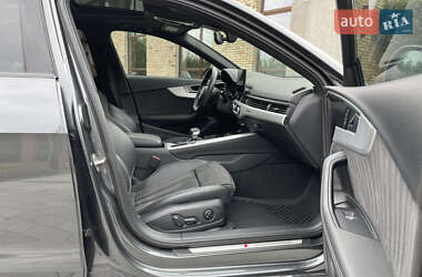 Седан Audi A4 2019 в 