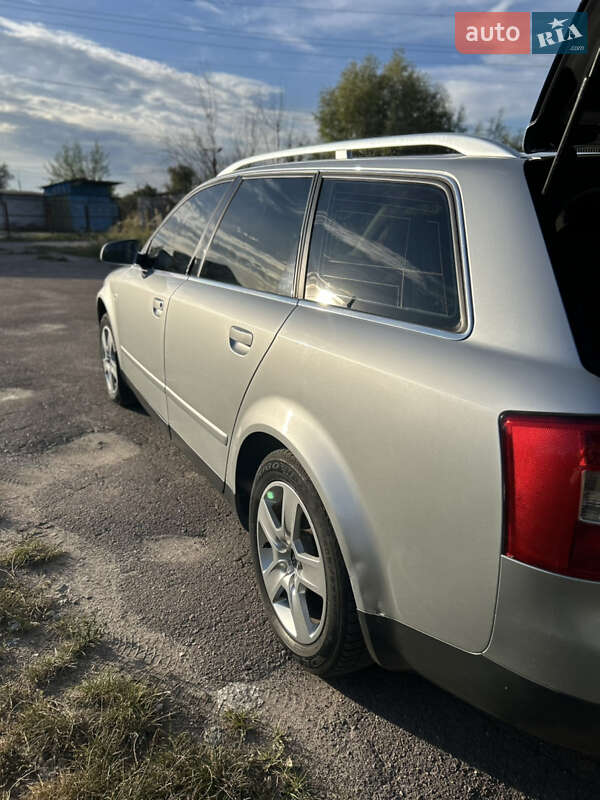Универсал Audi A4 2004 в Носовке