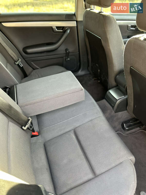 Универсал Audi A4 2004 в Носовке