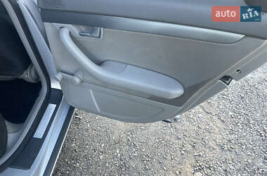 Седан Audi A4 2005 в 