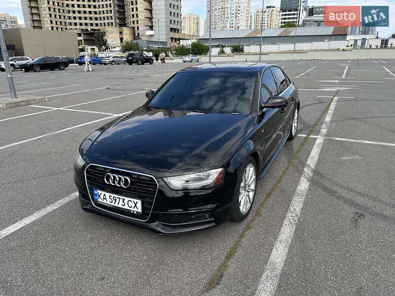 Седан Audi A4 2015 в Киеве