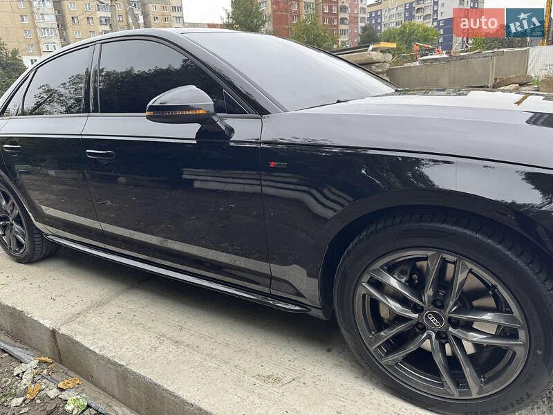 Седан Audi A4 2016 в Львове