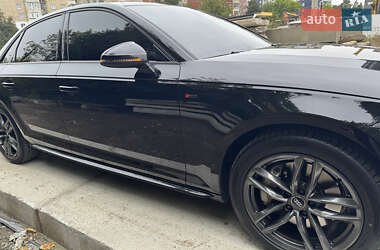 Седан Audi A4 2016 в 
