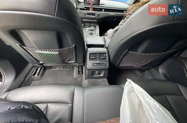 Седан Audi A4 2016 в 