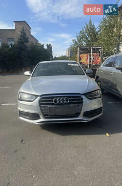Audi A4 2014