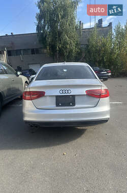 Седан Audi A4 2014 в 