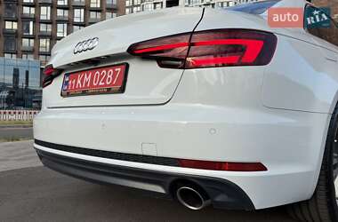Седан Audi A4 2018 в 