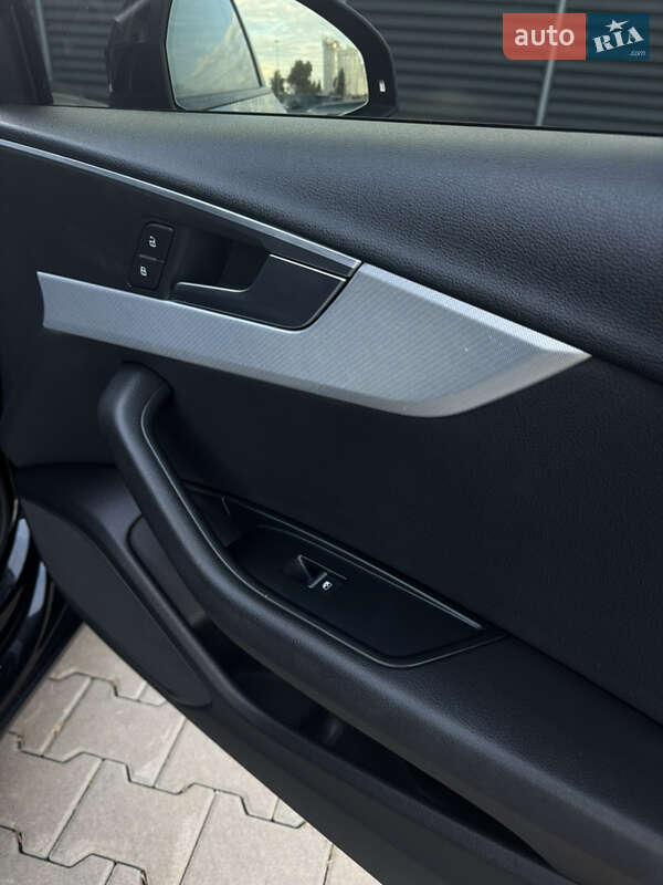 Седан Audi A4 2016 в Києві
