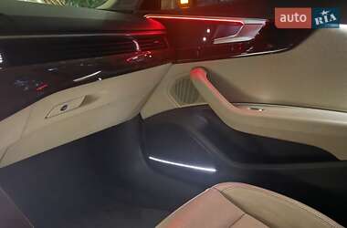 Седан Audi A4 2018 в 