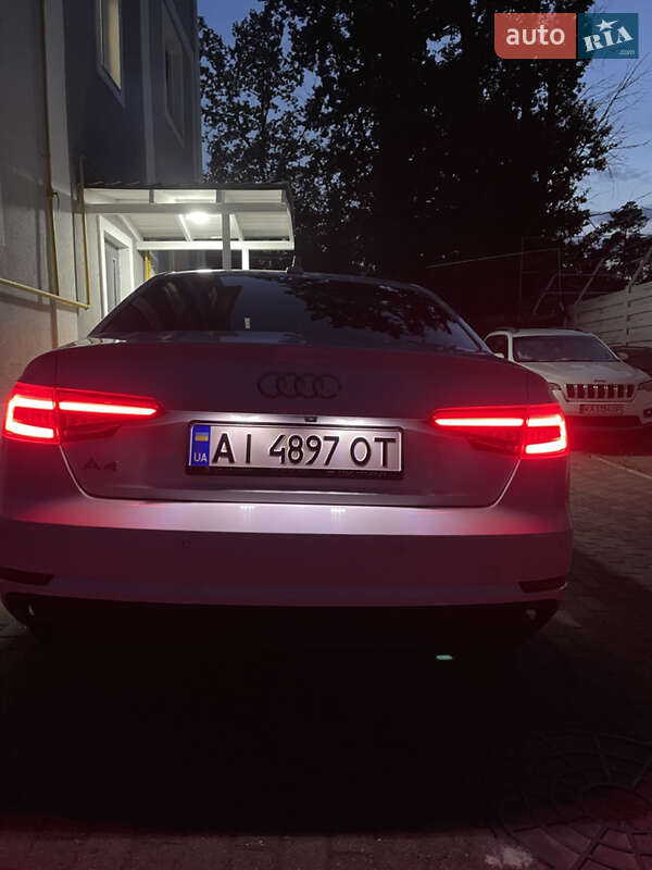 Седан Audi A4 2015 в Ірпені