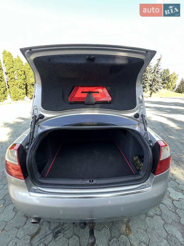 Седан Audi A4 2004 в Дубно фото 10 Седан Audi A4 2004 в Дубно