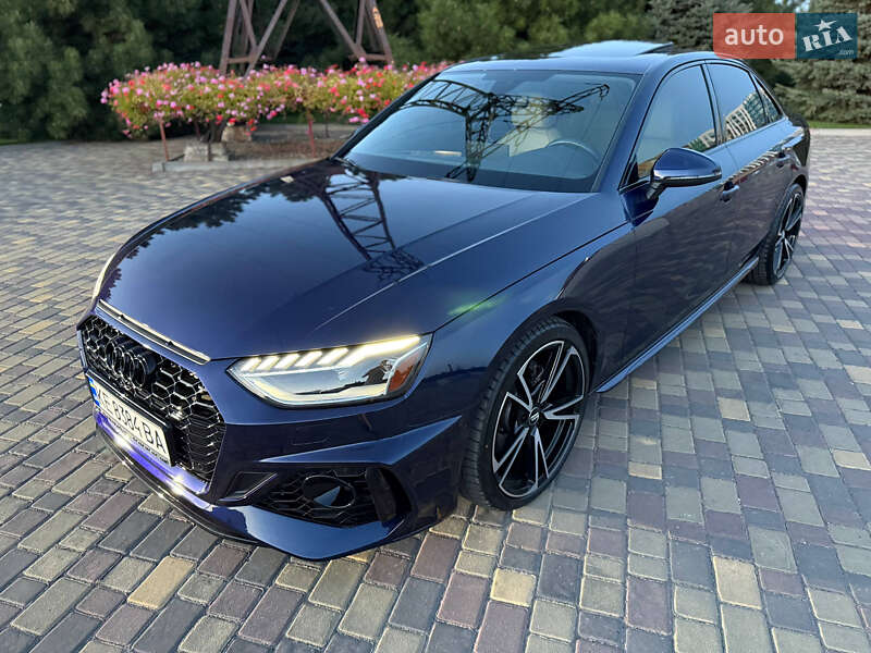 Седан Audi A4 2019 в Днепре