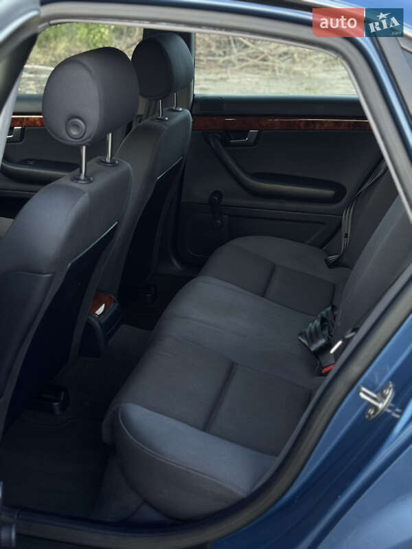 Седан Audi A4 2003 в Чернигове