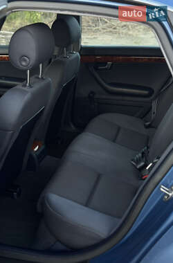 Седан Audi A4 2003 в 