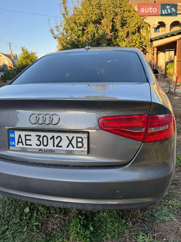 Седан Audi A4 2012 в Тернівці