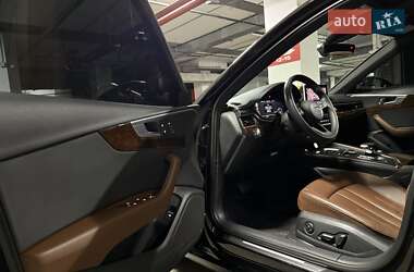 Седан Audi A4 2019 в 