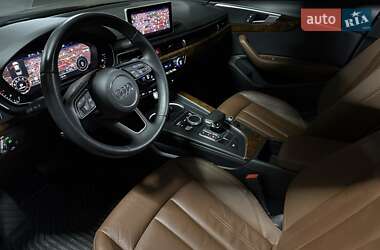 Седан Audi A4 2019 в 