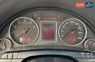 Седан Audi A4 2002 в 