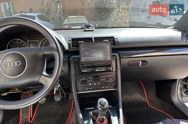 Седан Audi A4 2002 в 