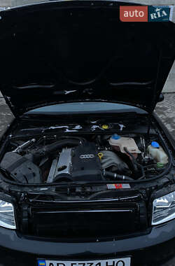 Седан Audi A4 2003 в 