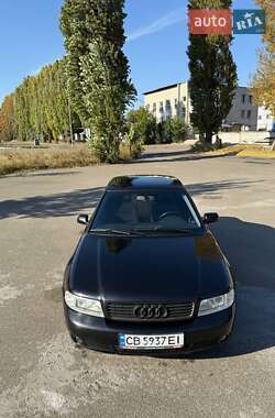 Седан Audi A4 2000 в 