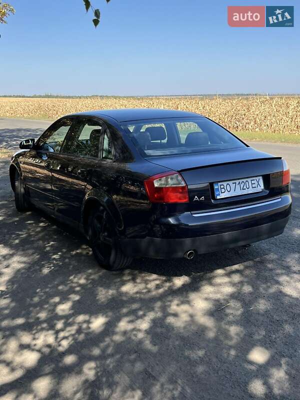 Седан Audi A4 2001 в Гайвороне
