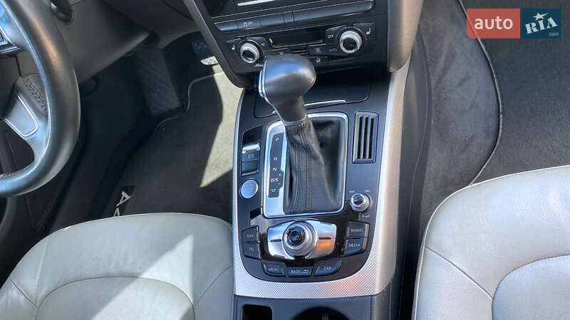 Седан Audi A4 2013 в Киеве