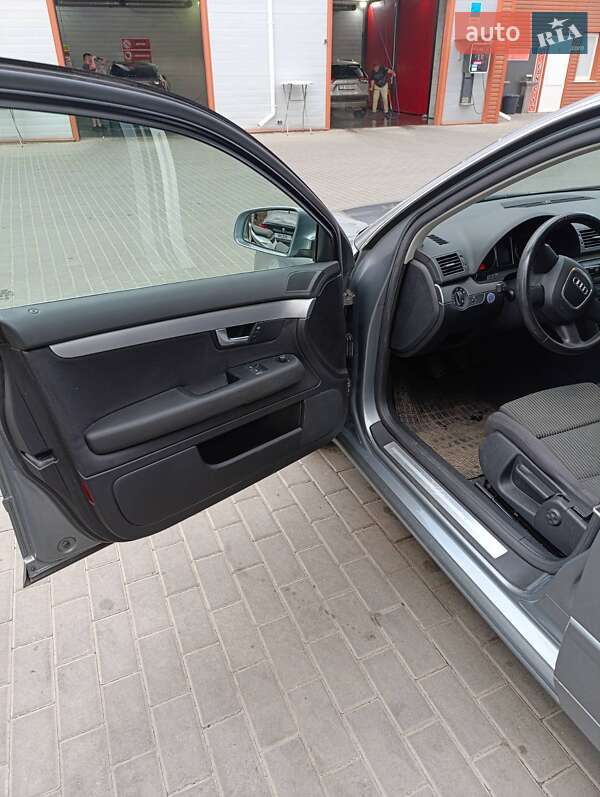 Седан Audi A4 2007 в Сумах