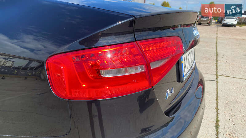Седан Audi A4 2013 в Киеве