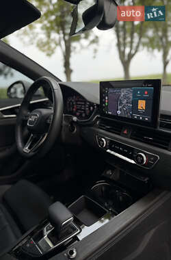 Седан Audi A4 2020 в 