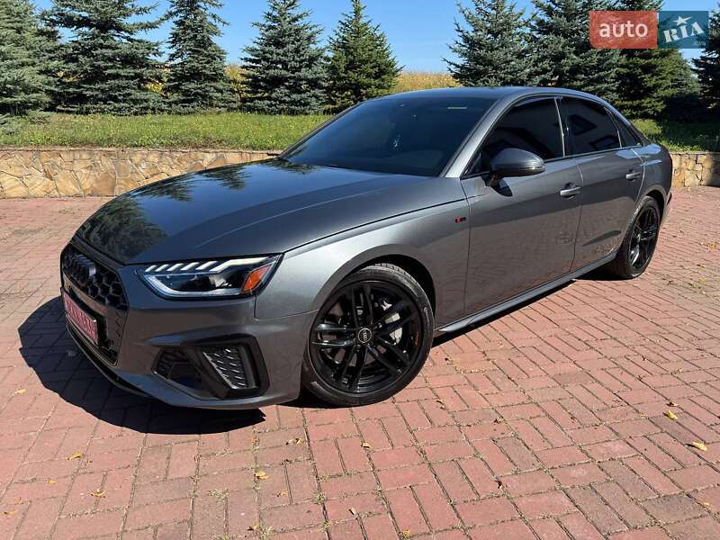 Седан Audi A4 2022 в Виннице