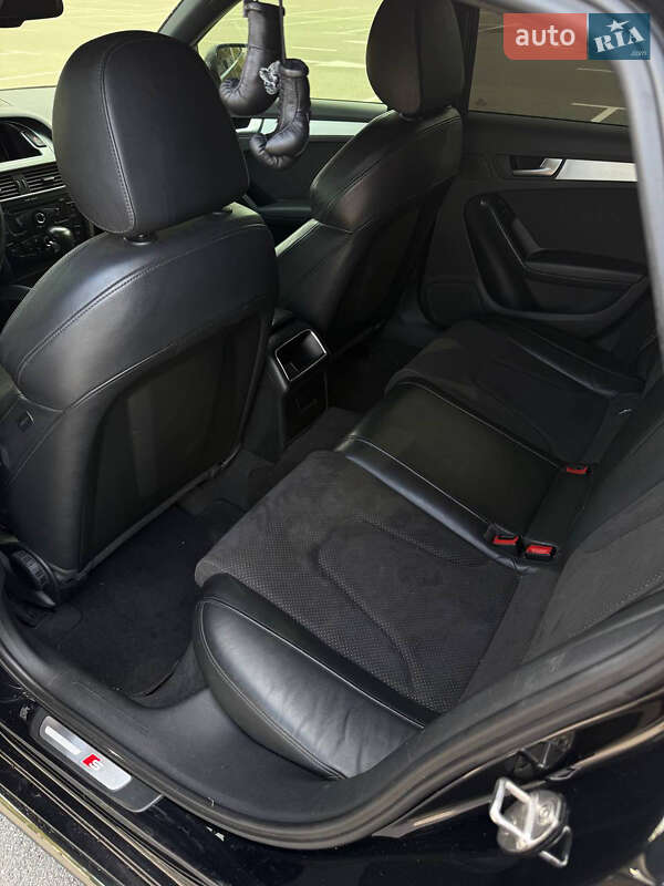 Седан Audi A4 2011 в Киеве