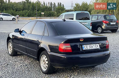 Седан Audi A4 1998 в 